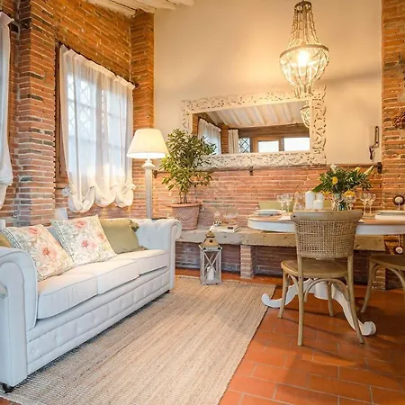 Rosyabate Cottage, With Private Garden And Views Between Lucca And Pistoia