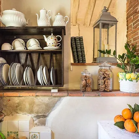 Rosyabate Cottage, With Private Garden And Views Between Lucca And Pistoia *