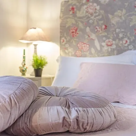 Rosyabate Cottage, With Private Garden And Views Between Lucca And Pistoia Βίλα