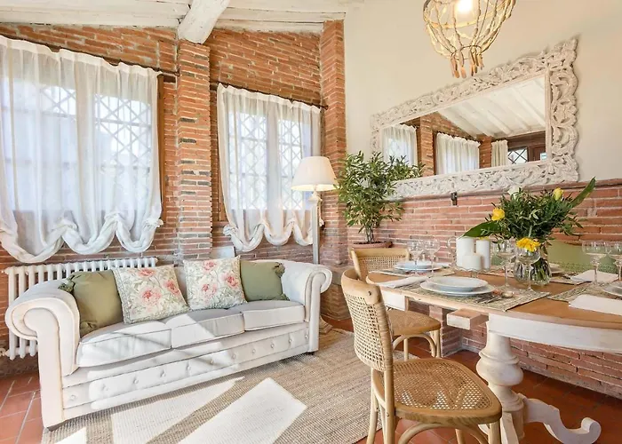 Rosyabate Cottage, With Private Garden And Views Between Lucca And Pistoia