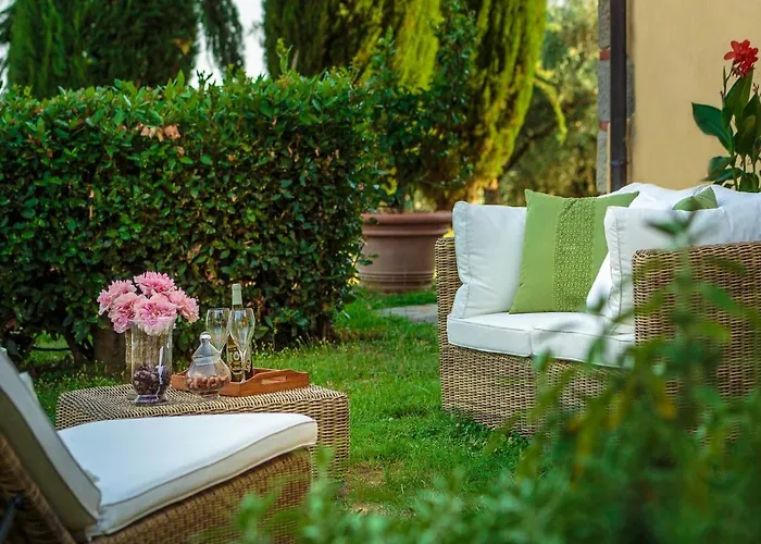 Villa Rosyabate Cottage, With Private Garden And Views Between Lucca And Pistoia